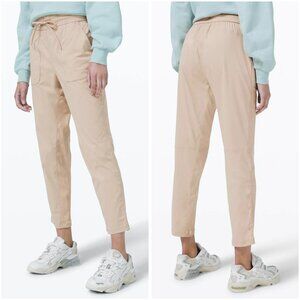 Lululemon Beyond the Studio Pant Slim in Cafe Au Lait Size 4